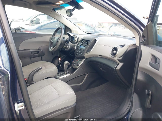 1G1JA5SH9F4113361 Chevrolet luw
