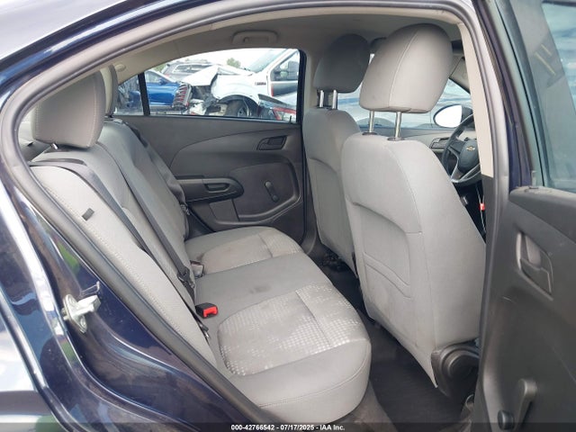 1G1JA5SH9F4113361 Chevrolet luw