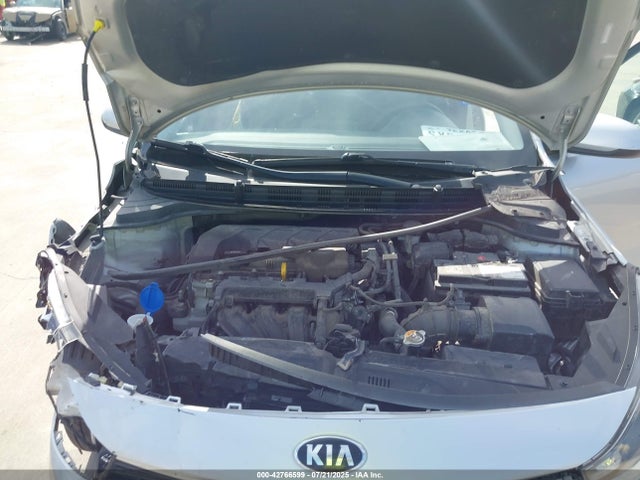 3KPA24AD3ME379645 KIA gamma ii