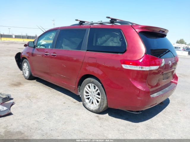 2012 TOYOTA SIENNA 5TDYK3DC4CS270336 Photo 2