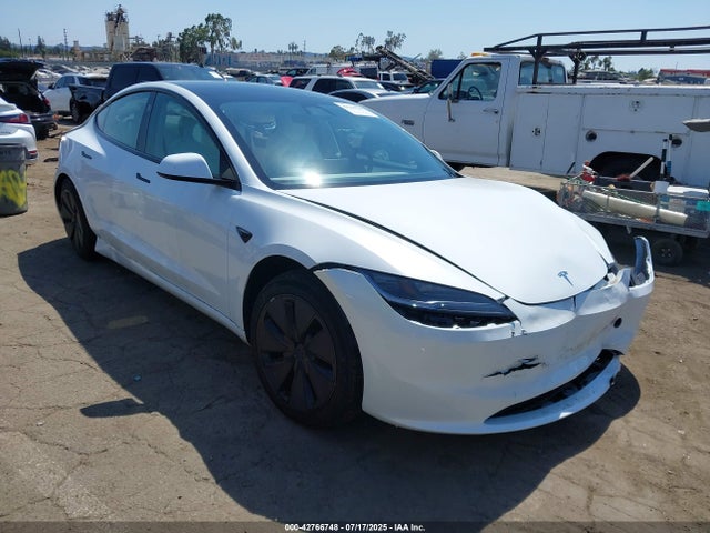 2025 TESLA MODEL 3 5YJ3E1EA8SF966400 Photo 0