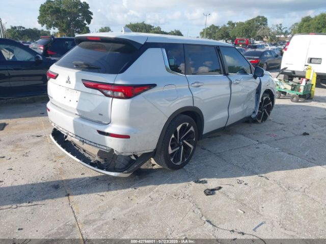 2022 MITSUBISHI OUTLANDER JA4J3UA81NZ047459 Photo 3