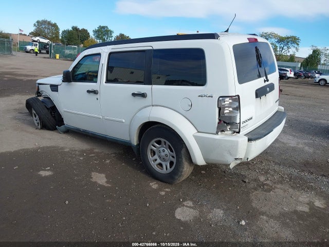 2011 DODGE NITRO 1D4PU2GK2BW590405 Photo 2