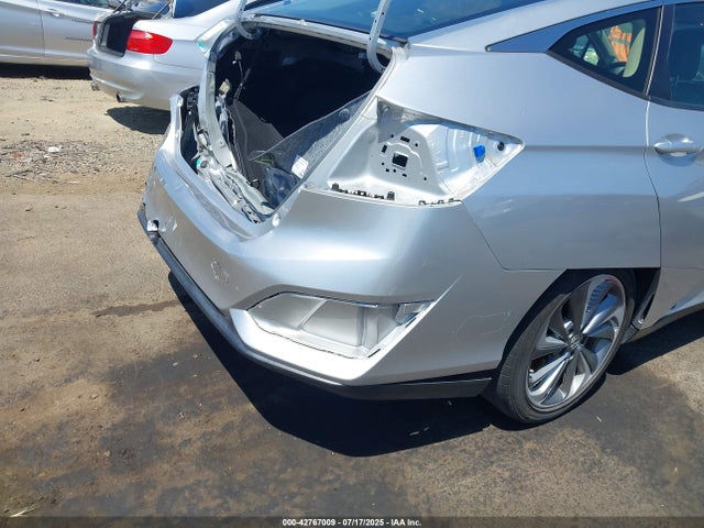 JHMZC5F11KC001282 Honda leb3(h4)