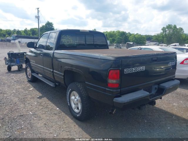 2000 DODGE RAM 1500 1B7HF13Z0YJ139939 Photo 2