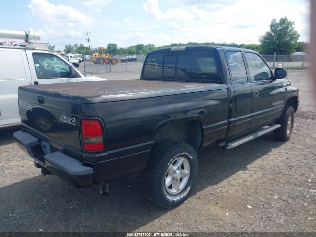 2000 DODGE RAM 1500 1B7HF13Z0YJ139939 Photo 3