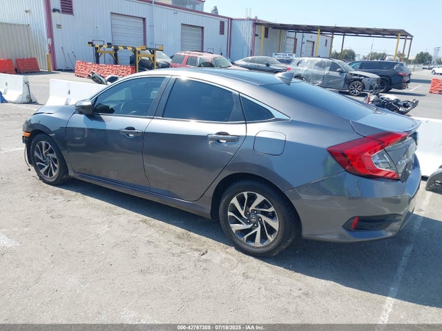 Honda l15b7 2018 JHMFC1F30JX012875 Image 3