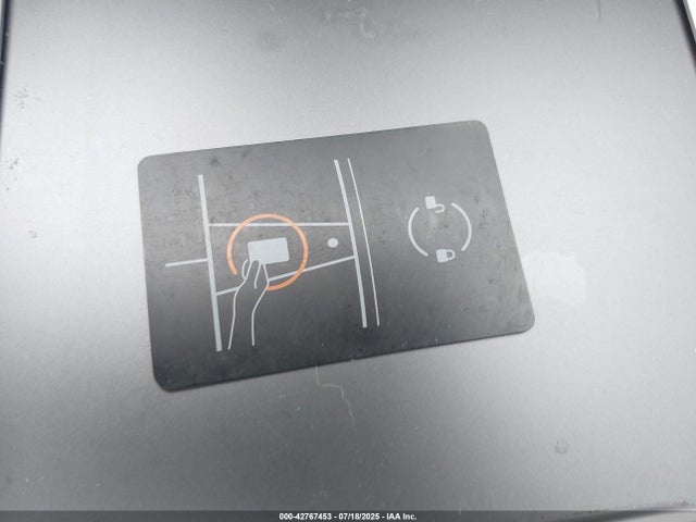 2023 TESLA MODEL 3 5YJ3E1EA2PF470239 Photo 10