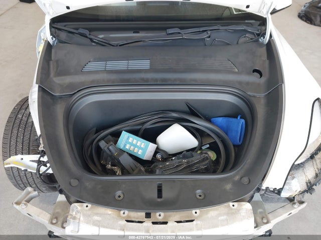 2021 TESLA MODEL Y 5YJYGDEE8MF069164 Photo 9