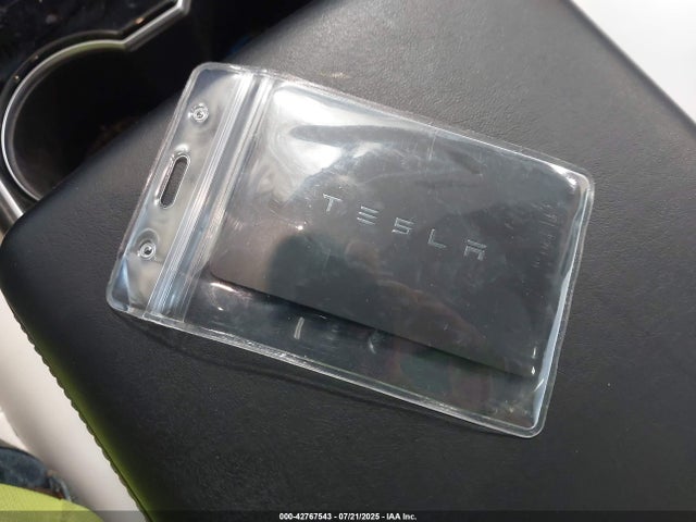 2021 TESLA MODEL Y 5YJYGDEE8MF069164 Photo 10