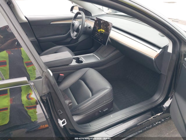 2022 TESLA MODEL 3 5YJ3E1EA2NF373877 Photo 4