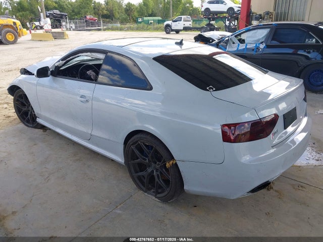 2014 AUDI RS 5 WUAC6AFR6EA901420 Photo 2