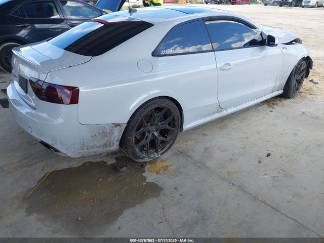 2014 AUDI RS 5 WUAC6AFR6EA901420 Photo 3