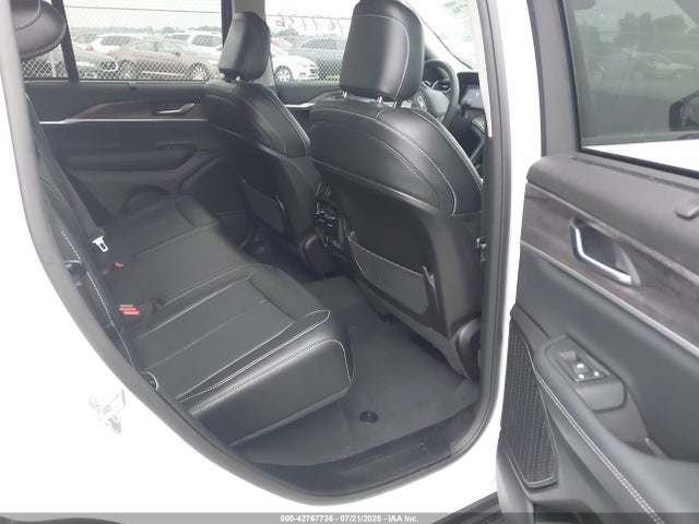 1C4RJHBG7P8109824 Jeep Grand Cherokee