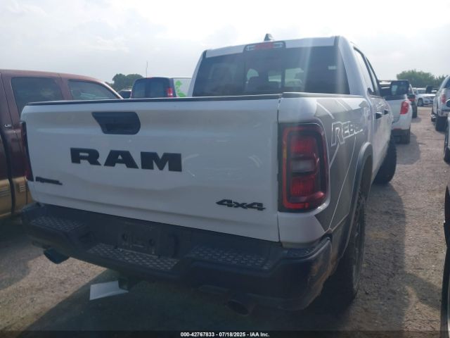 2025 RAM 1500 1C6SRFLP1SN576994 Photo 3