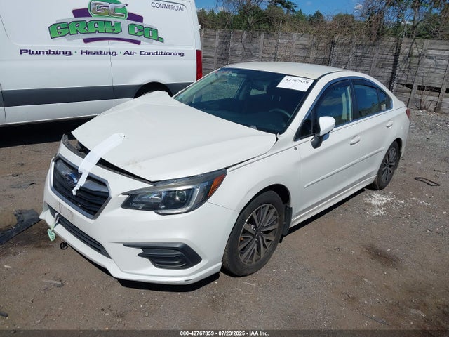 Subaru u5 2018 4S3BNAB65J3014879 Image 2