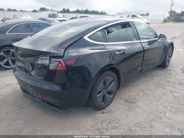2019 TESLA MODEL 3 5YJ3E1EA0KF395341 Photo 3