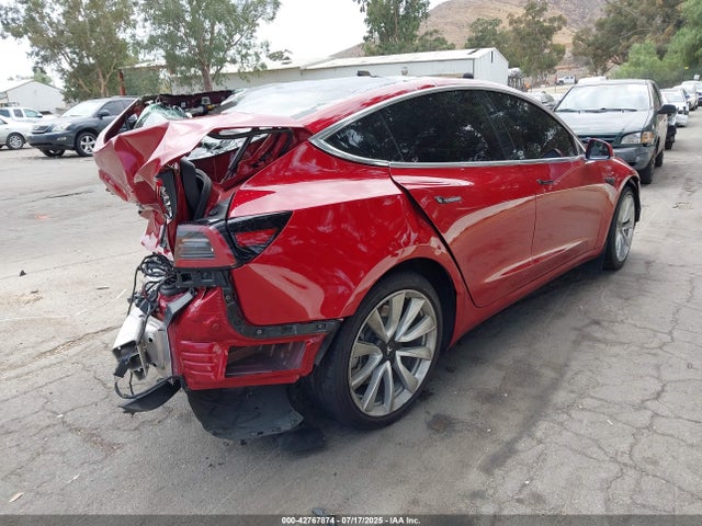 2019 TESLA MODEL 3 5YJ3E1EA6KF537028 Photo 3