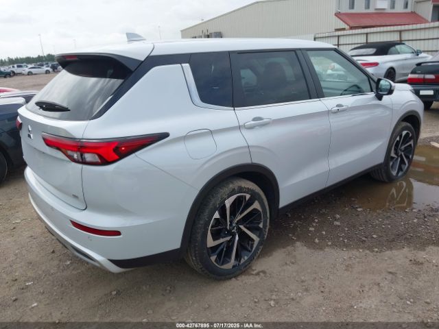2024 MITSUBISHI OUTLANDER JA4J3VA86RZ066844 Photo 3