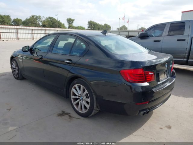 2011 BMW 528I WBAFR1C51BDS36002 Photo 2