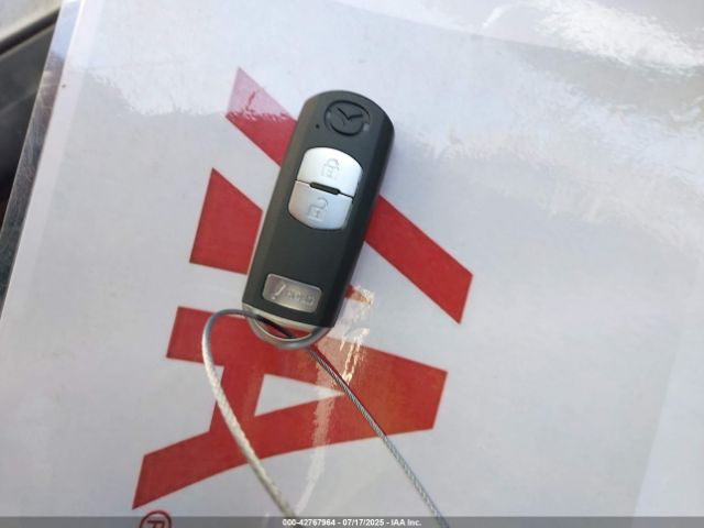 2019 TOYOTA YARIS 3MYDLBYV8KY503872 Photo 10