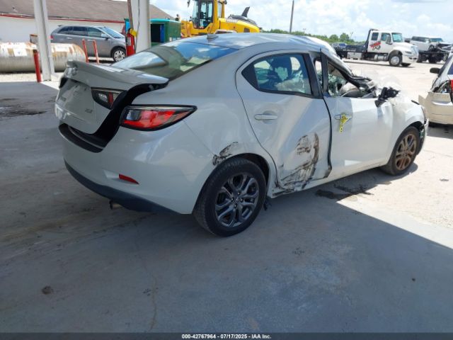 2019 TOYOTA YARIS 3MYDLBYV8KY503872 Photo 3