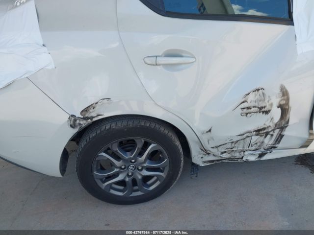 2019 TOYOTA YARIS 3MYDLBYV8KY503872 Photo 5