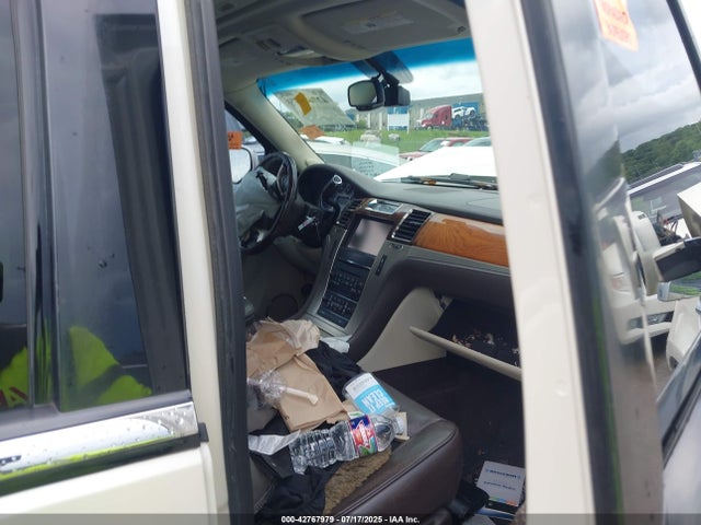 2013 CADILLAC ESCALADE 1GYS4DEF6DR329072 Photo 4