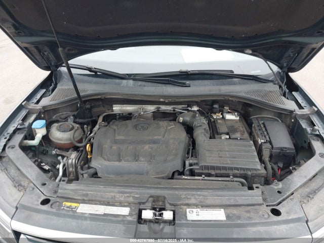 Volkswagen Tiguan 2018 3VV4B7AX4JM208351 Image 10