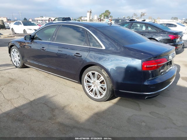 2016 AUDI A8 L WAU34AFD0GN006988 Photo 2
