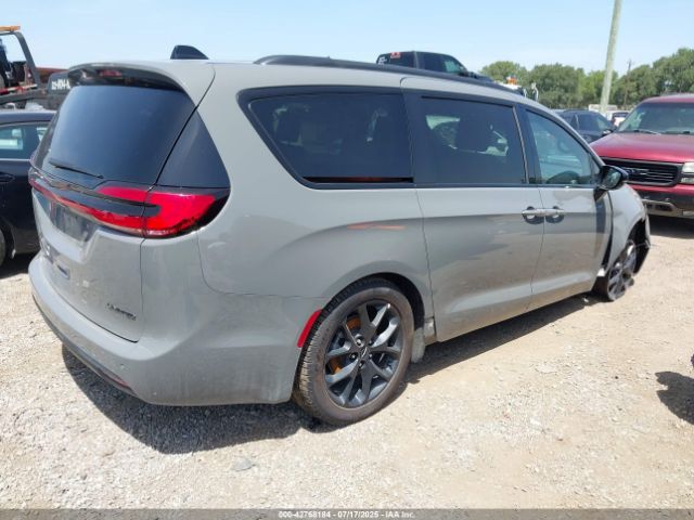 2025 CHRYSLER PACIFICA 2C4RC1GG4SR520430 Photo 3