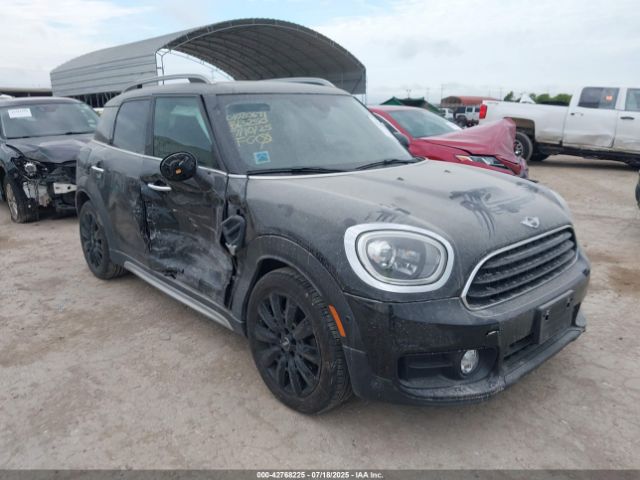 2018 MINI COUNTRYMAN WMZYS7C34J3B63250 Photo 0