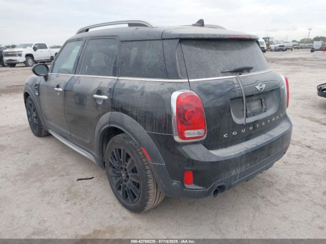 2018 MINI COUNTRYMAN WMZYS7C34J3B63250 Photo 2