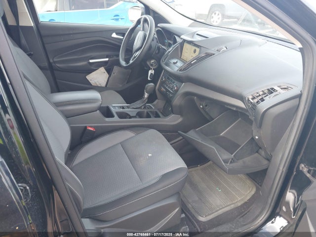 1FMCU0G99HUF05590 Ford 2017