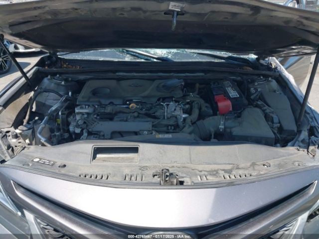2018 TOYOTA CAMRY 4T1B11HK1JU599790 Photo 9