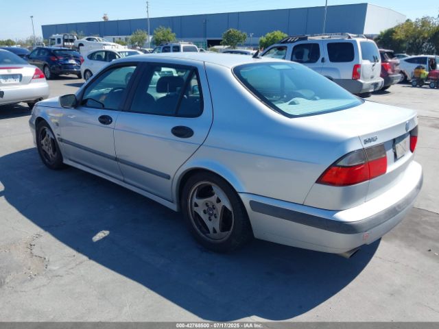 2001 SAAB 9-5 YS3EH48G513022799 Photo 2