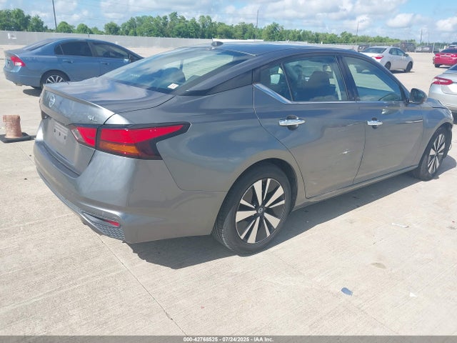Nissan 2019 2019 1N4BL4EV4KC223788 Image 4