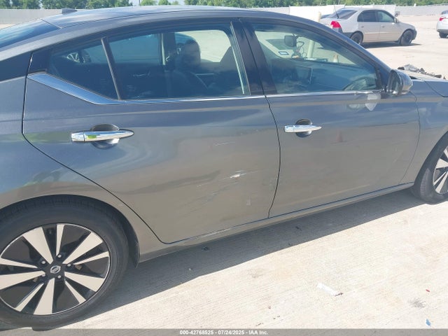 Nissan 2019 2019 1N4BL4EV4KC223788 Image 6
