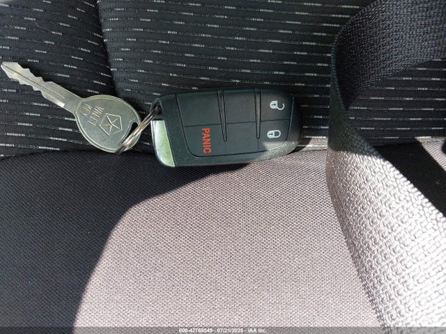 3C4PDDBG6ET118052 Dodge Journey