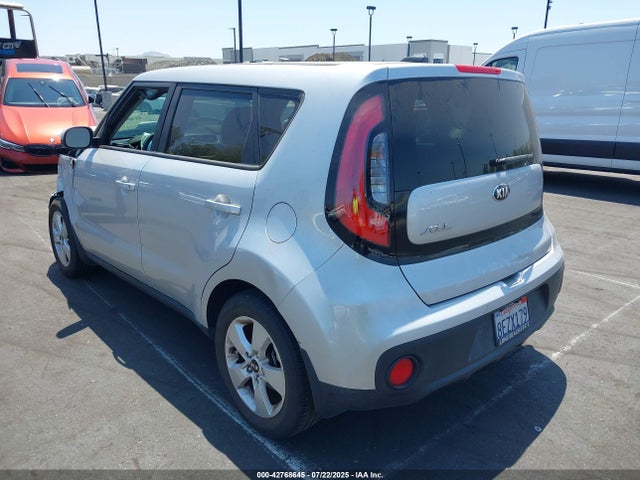 KIA g 2018 KNDJN2A2XJ7606254 Image 3