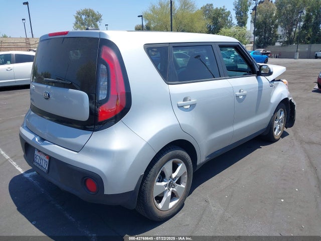 KIA g 2018 KNDJN2A2XJ7606254 Image 4