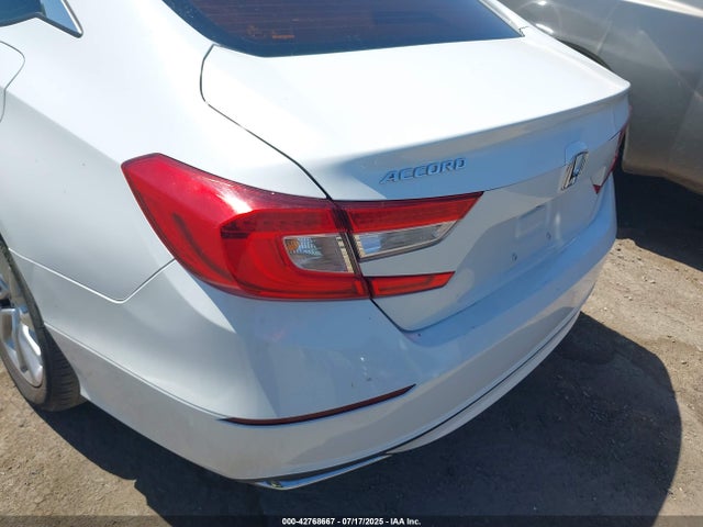 Honda l15be 2018 1HGCV1F1XJA260357 Image 19