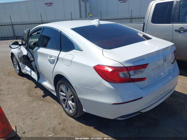 Honda l15be 2018 1HGCV1F1XJA260357 Image 3