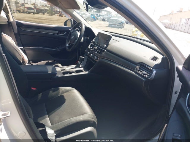 Honda l15be 2018 1HGCV1F1XJA260357 Image 5