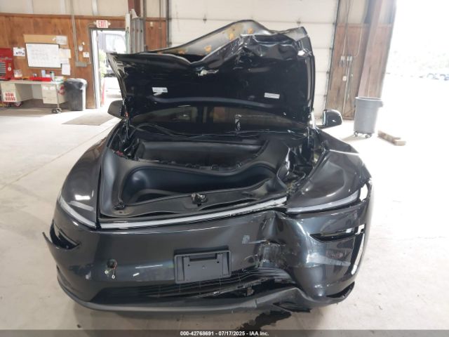 2026 TESLA MODEL Y 7SAYGDEE8TF344050 Photo 5