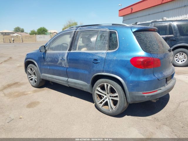 2017 VOLKSWAGEN TIGUAN WVGWV7AX7HK013579 Photo 2