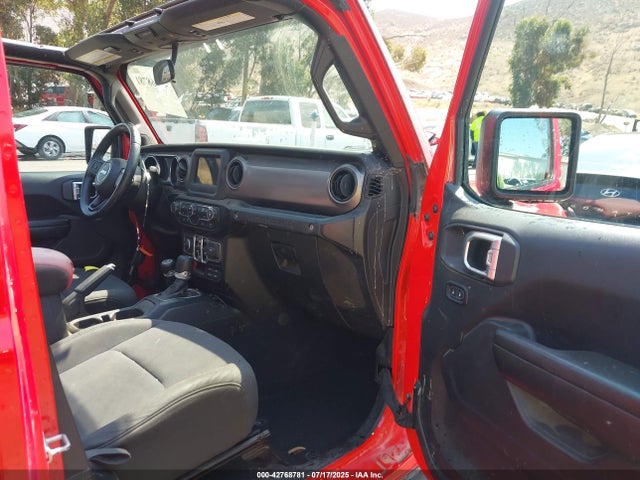 1C4HJXDG6JW129603 Jeep 2018