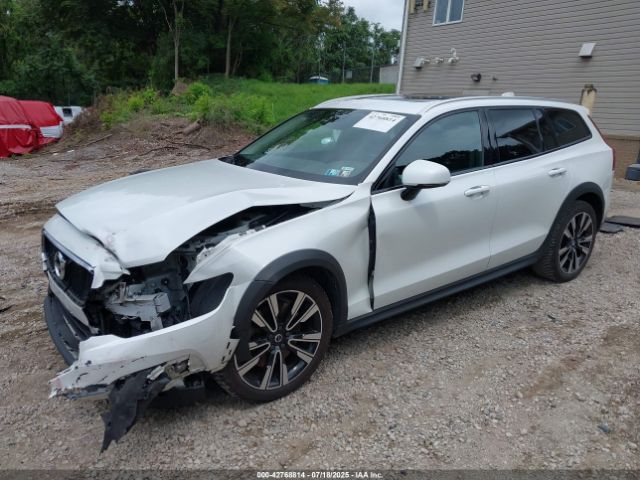 2021 VOLVO V60 CROSS COUNTRY YV4102WK9M1072076 Photo 1