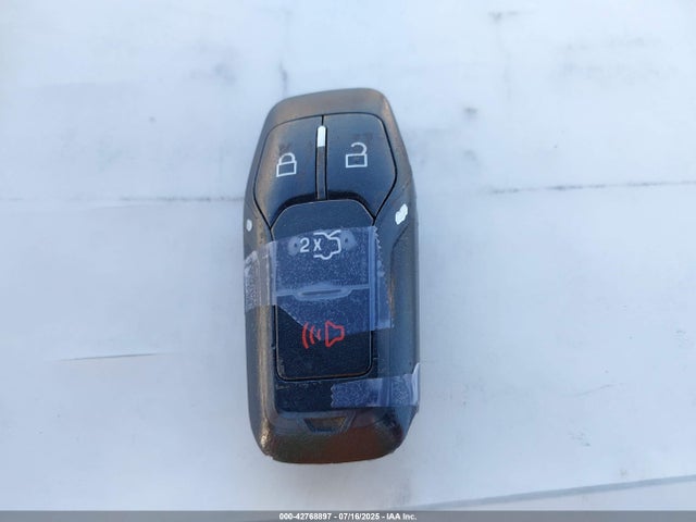 1FA6P8AM1G5225956 Ford 2016