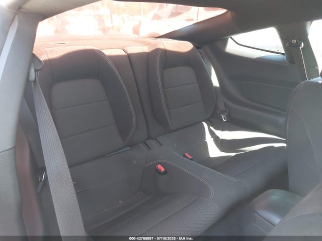 1FA6P8AM1G5225956 Ford 2016